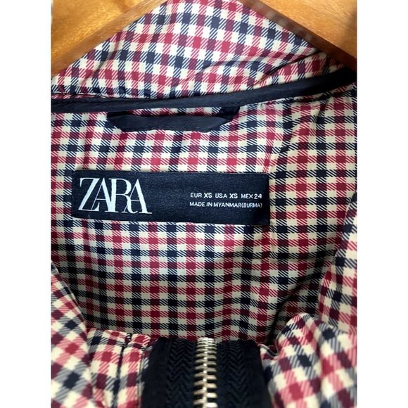 Zara Long Puffer Parka Hooded Jacket Long Sleeves Pockets Button Zip XS Black - Picture 9 of 14